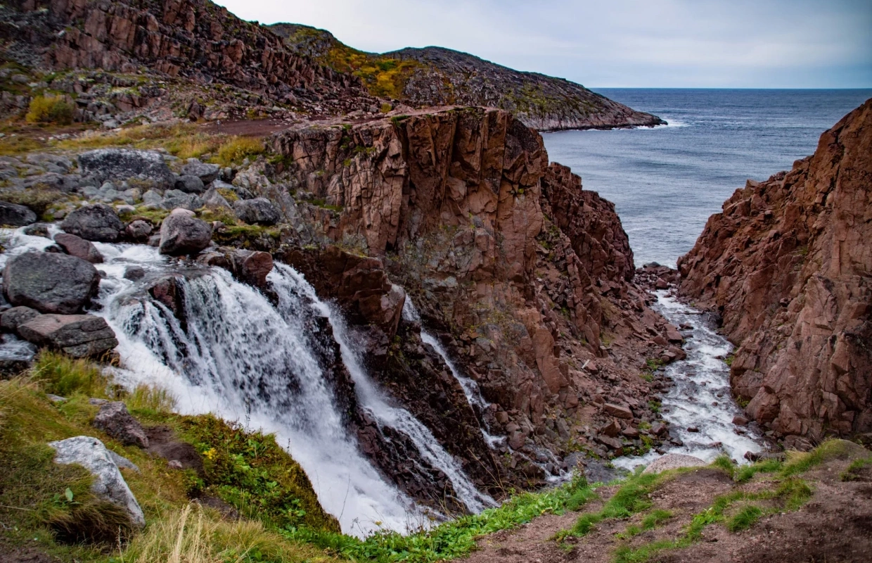 Северный водопад «Батарейский»